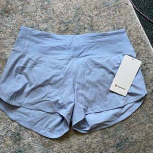 Lululemon size 6 blue linen speed up mid-rise short 4” lined